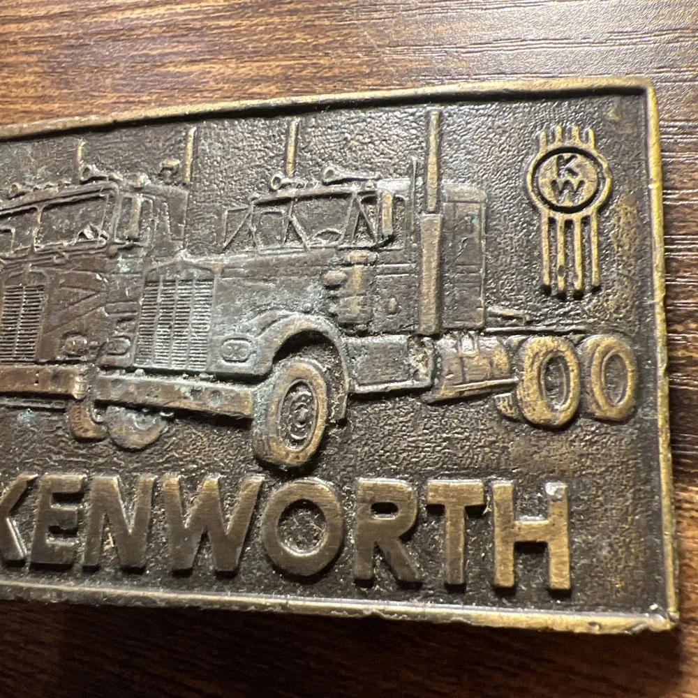 Vintage 1970s Kenworth Truck Cabover Long-Nose 18-Wheeler Belt Buckle 767 Brass